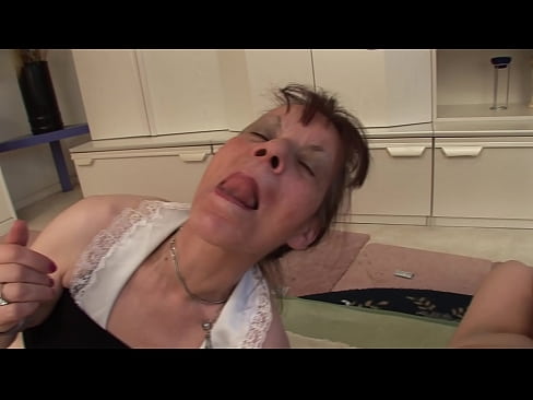 ❤️ Dúas avoas e un avó fan un trío ☑ Vídeo anal na pornografía gl.virtsextor.ru ☑
