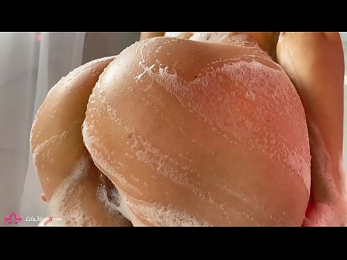 ❤️ Morena masturba o coño cun vibrador ata un orgasmo intenso na ducha ☑ Vídeo anal na pornografía gl.virtsextor.ru ☑