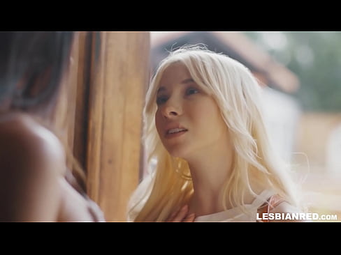 ❤️ A nena chega a casa uns meses despois e acaba comendo o coño da súa madrastra ☑ Vídeo anal na pornografía gl.virtsextor.ru ☑